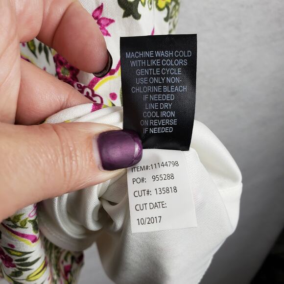 Torrid Women's 1X Keyhole Challis Skater Dress Pink Green Micto Floral New - Picture 5 of 11